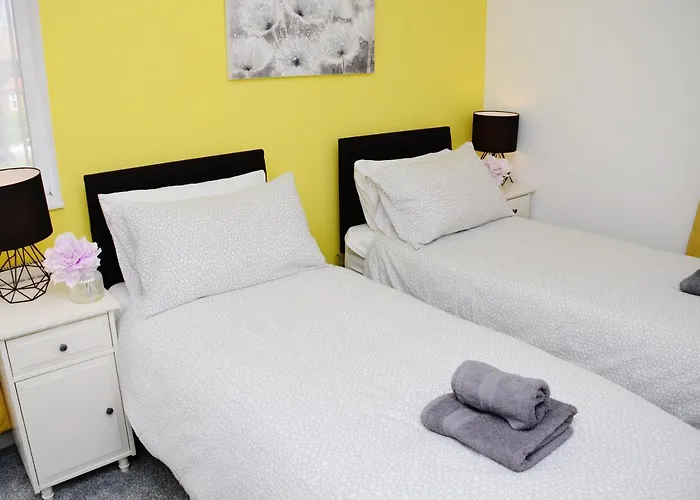 1Fg Dreams Unlimited Serviced Accommodation- Staines - Heathrow