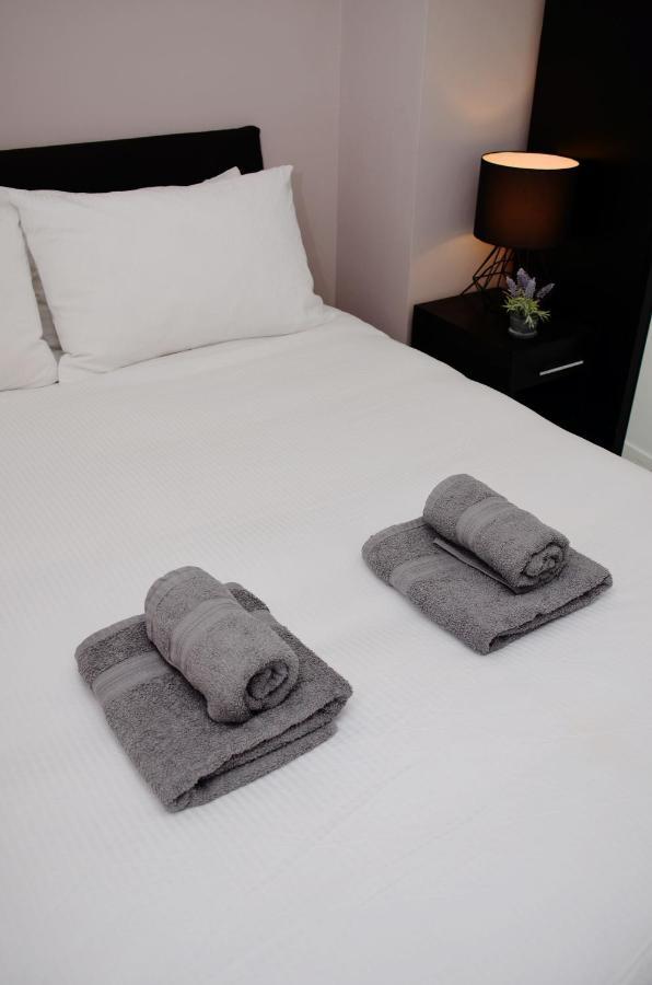 1fg Dreams Unlimited Serviced Accommodation- Staines - Heathrow * Stanwell