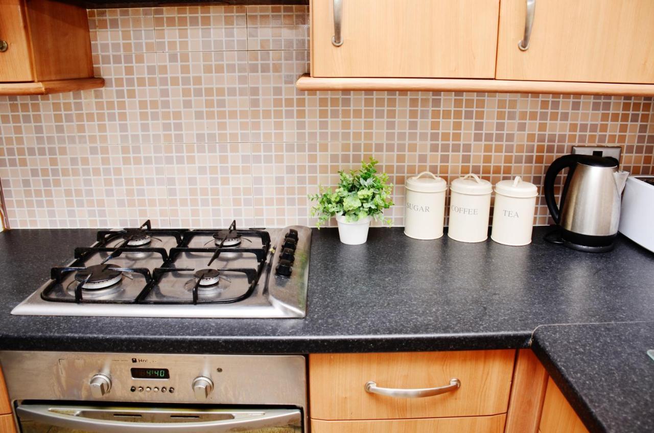 1fg Dreams Unlimited Serviced Accommodation- Staines - Heathrow Stanwell