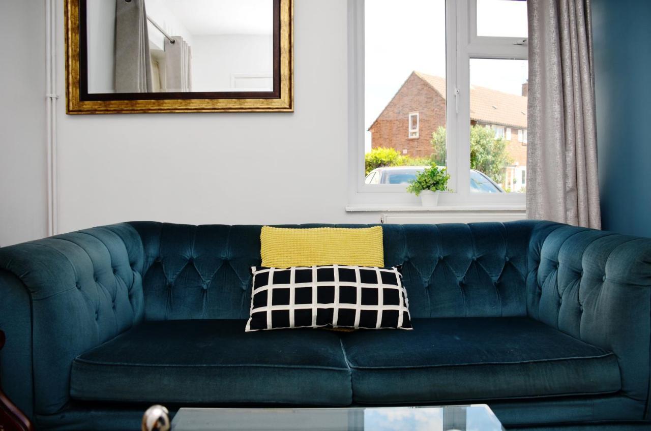 1fg Dreams Unlimited Serviced Accommodation- Staines - Heathrow Stanwell