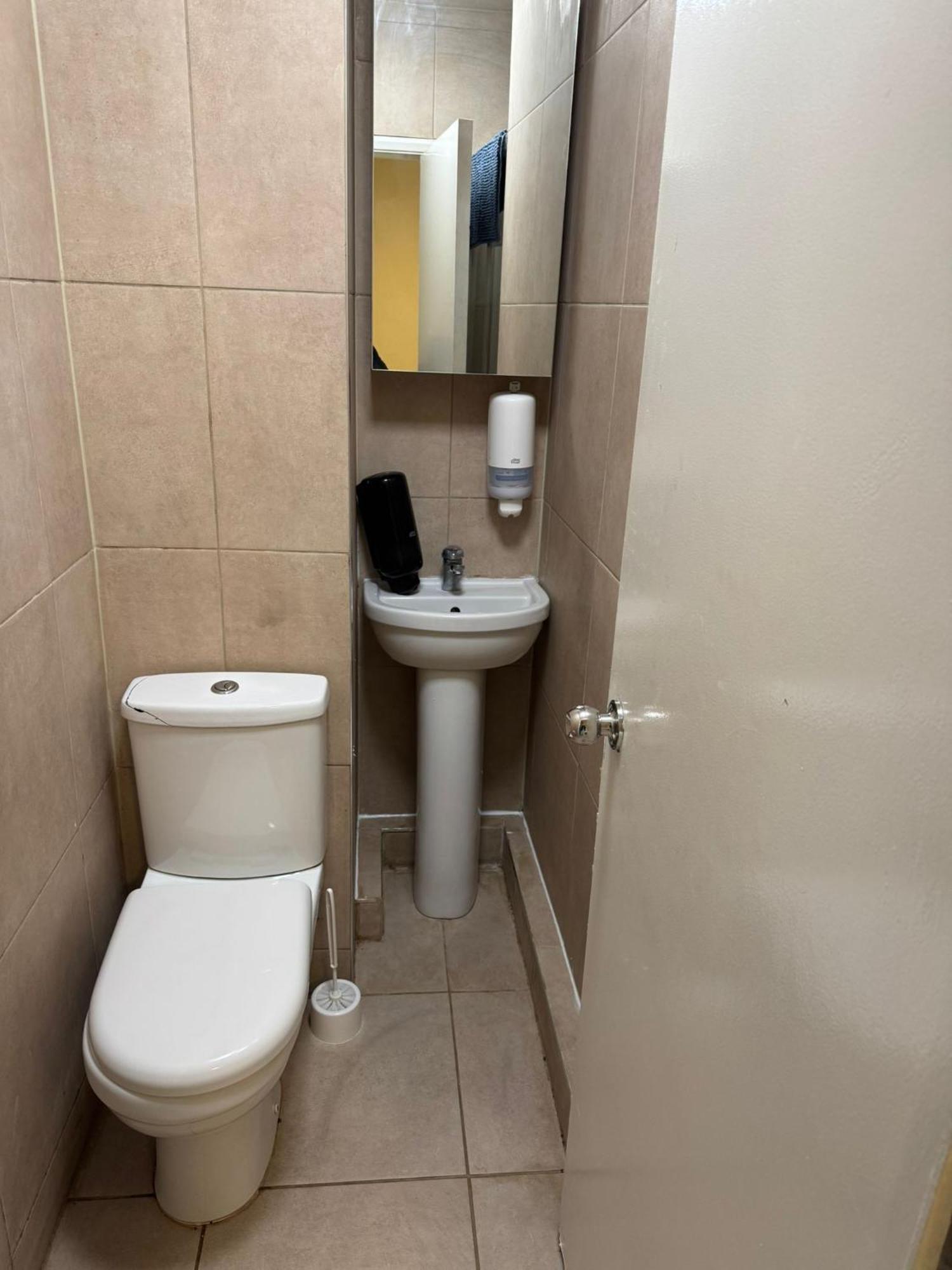 1fg Dreams Unlimited Serviced Accommodation- Staines - Heathrow * Stanwell
